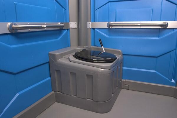 Comfort Loo's CC