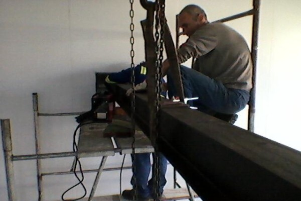 Mangolds Division Building & Painting