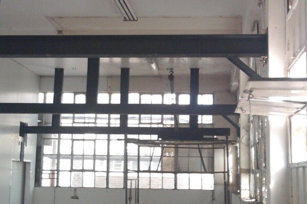 Mangolds Division Building & Painting