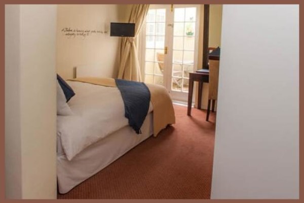 Somerset Villa Guesthouse