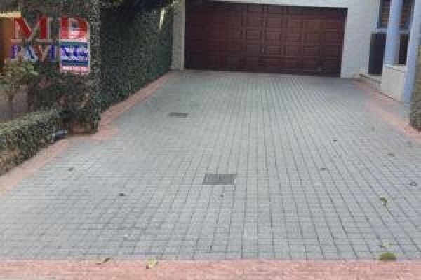 M D Paving