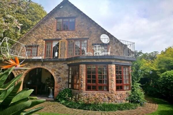 Acutts Hillcrest Real Estate Group