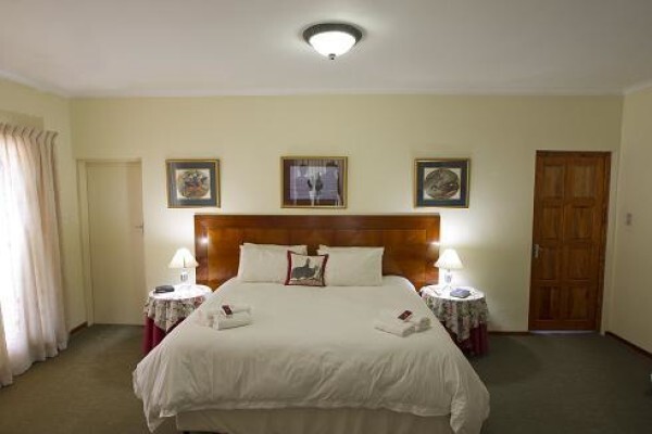Guinea Fowl Lodge Guest House