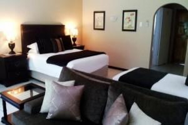 Farmhouse Lodge