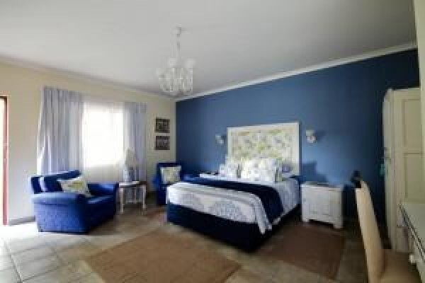 Farmhouse Lodge