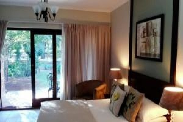 Farmhouse Lodge