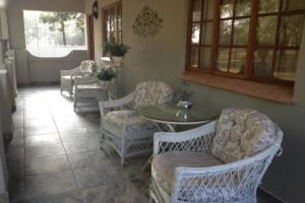 Farmhouse Lodge