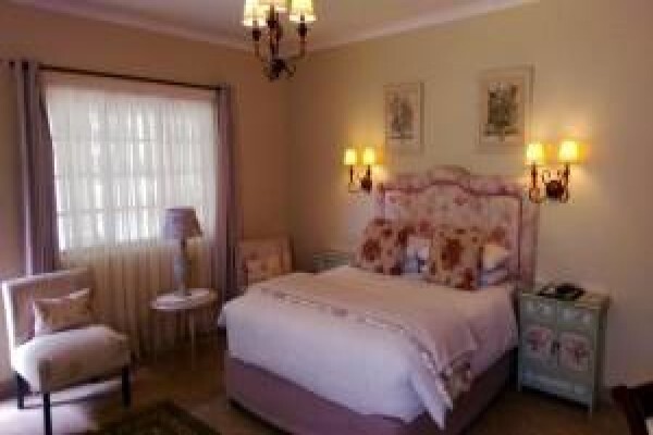 Farmhouse Lodge
