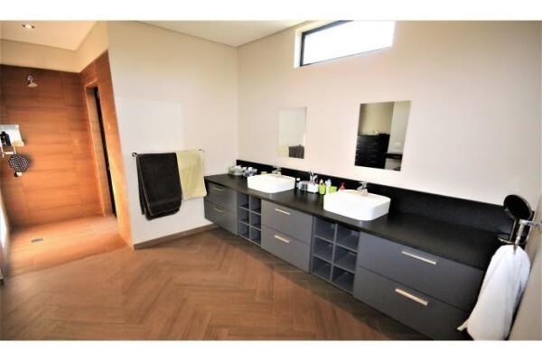 Providence Realty