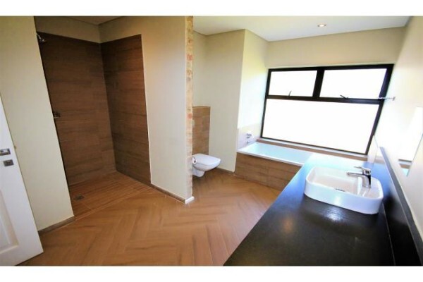 Providence Realty