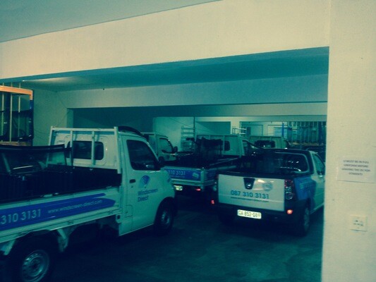 H P Auto Glass
