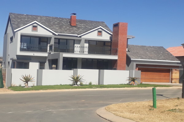 Lucky Moyo Building Construction
