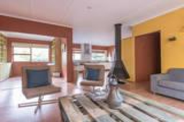Nan Roberts Estates & Associates (Edms) Bpk