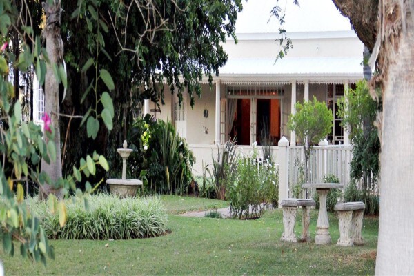 Belle Ombre Guest House & Lodge