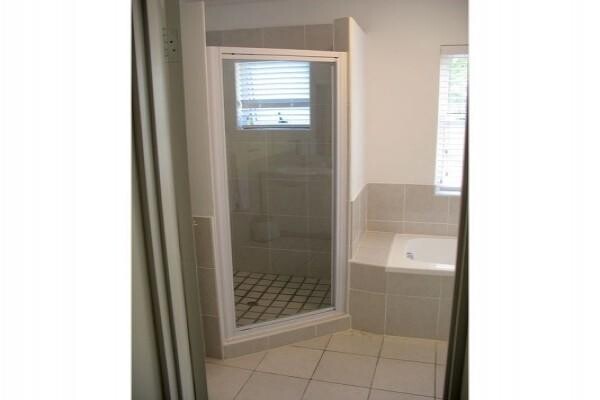 Glassrack:Constantia