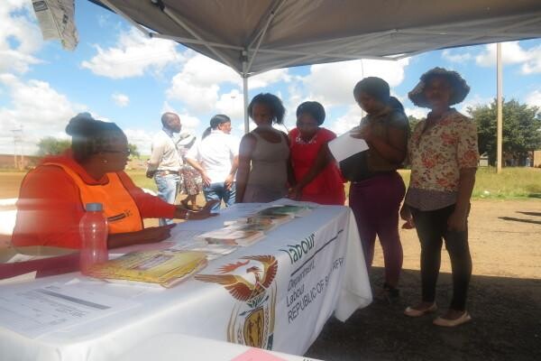 Local Government:MERAFONG CITY LOCAL MUNICIPALITY:CARLETONVILLE:Departments:Community Services:Clini