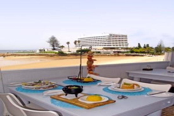 Moby Dicks Seafood Grill & Deck