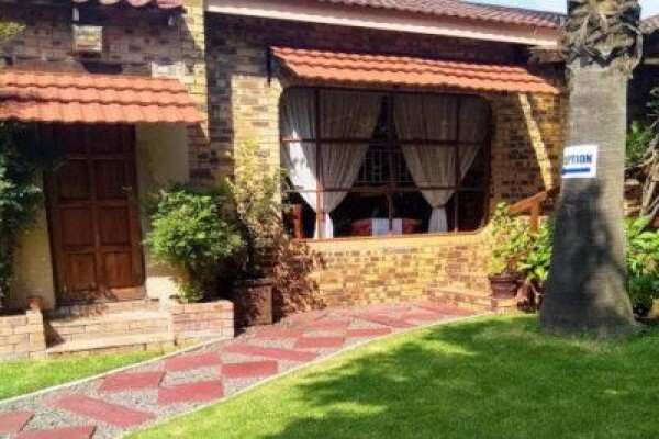 Khokha Moya Guest House