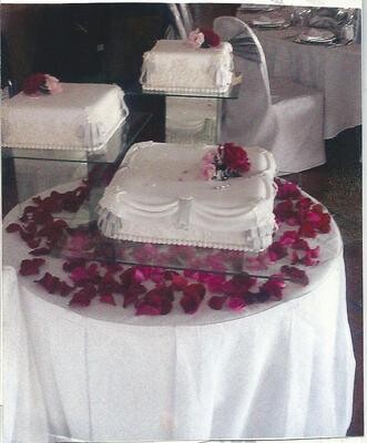 Lucilles Wedding cakes