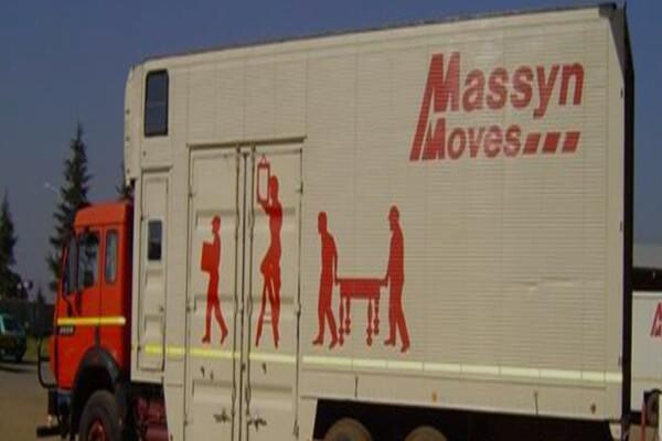 Massyn Moves
