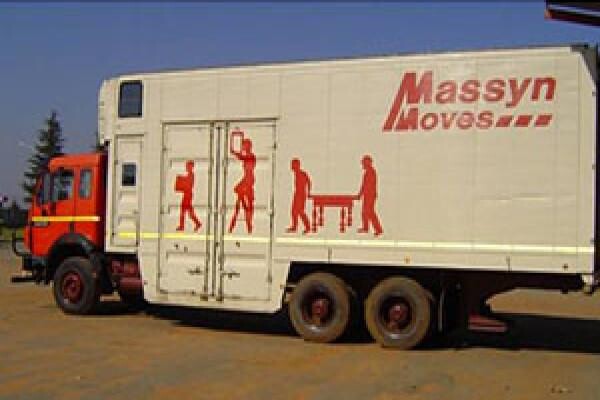 Massyn Moves