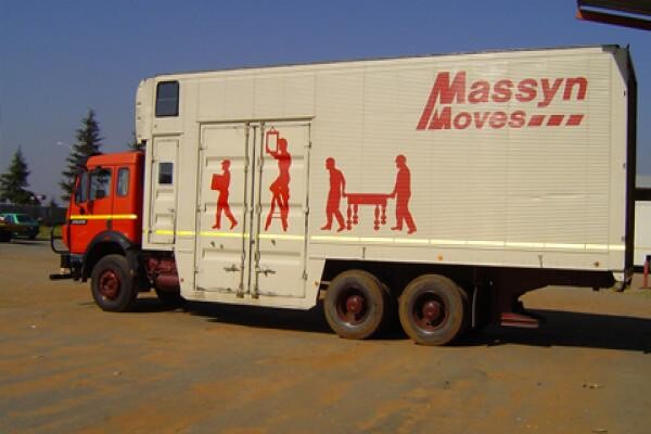 Massyn Moves