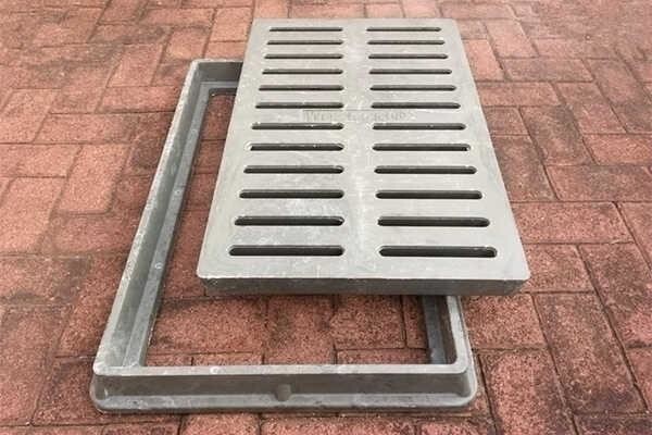 Primus® Manhole Covers