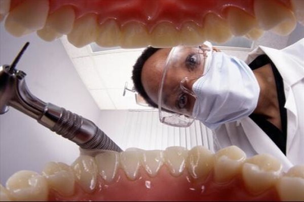 Dr Riaan Kritzinger ( Dental Practice)