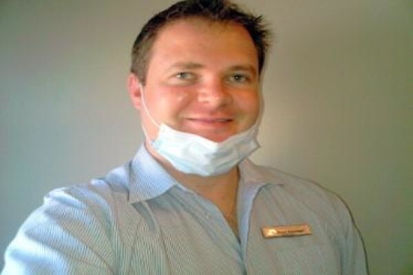 Dr Riaan Kritzinger ( Dental Practice)