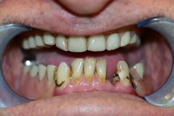 Dr Riaan Kritzinger ( Dental Practice)