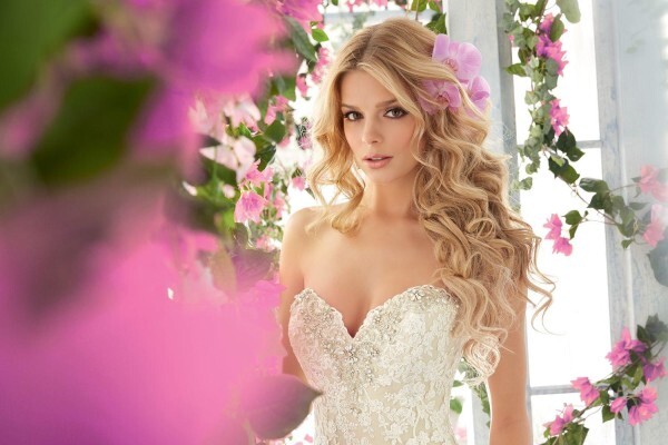 Amberrain Bridal