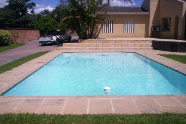 Poolbuilders