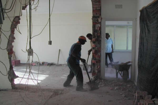 Rocvad Renovators / Mr Paint ,Mr Damp