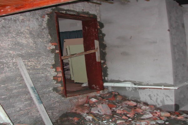 Rocvad Renovators / Mr Paint ,Mr Damp