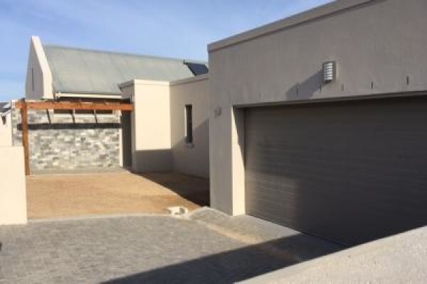Leapfrog Properties, Durbanville