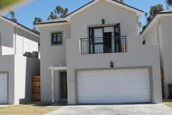 Leapfrog Properties, Durbanville