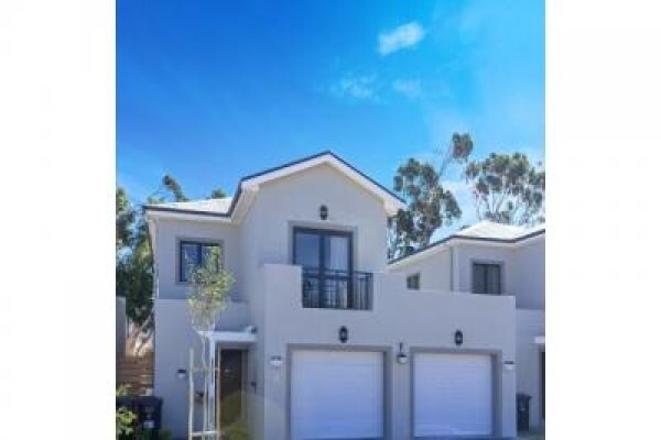 Leapfrog Properties, Durbanville