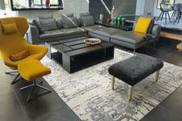 Paras Carpet Importers