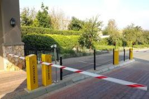 Paul'S Gates Cc