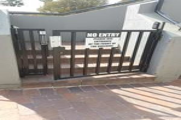 Paul'S Gates Cc