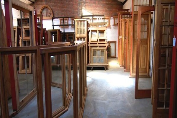 Strippers Restorers & Showroom