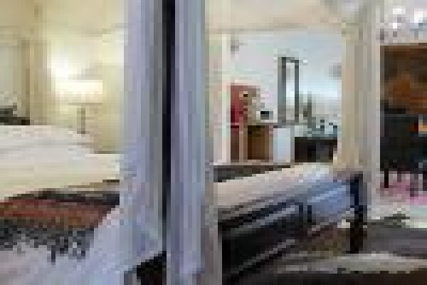 Dinkwe Guest House