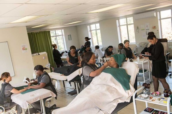 Sandy Roy Beauty Therapy Institute