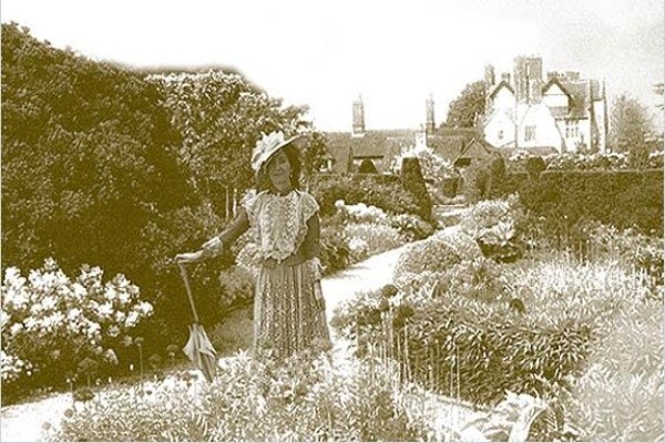 The Victorian Garden Organic Skincare Company