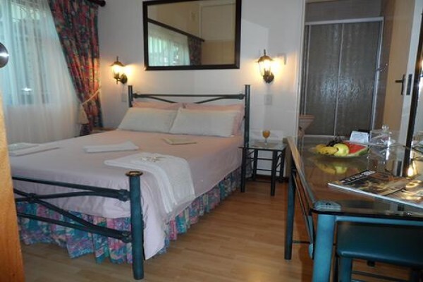 Mdoni House Guest Lodge