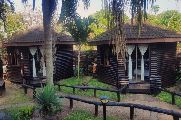 Umhambi Lodge
