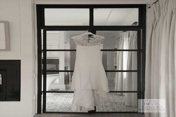 Janelle Sheehan Photography & Design