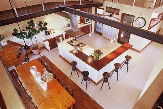 I Van Niekerk Construction