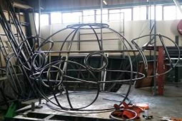 Spacecraft Set Design And Construction