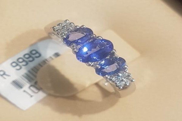 Intl Diamond Merchants